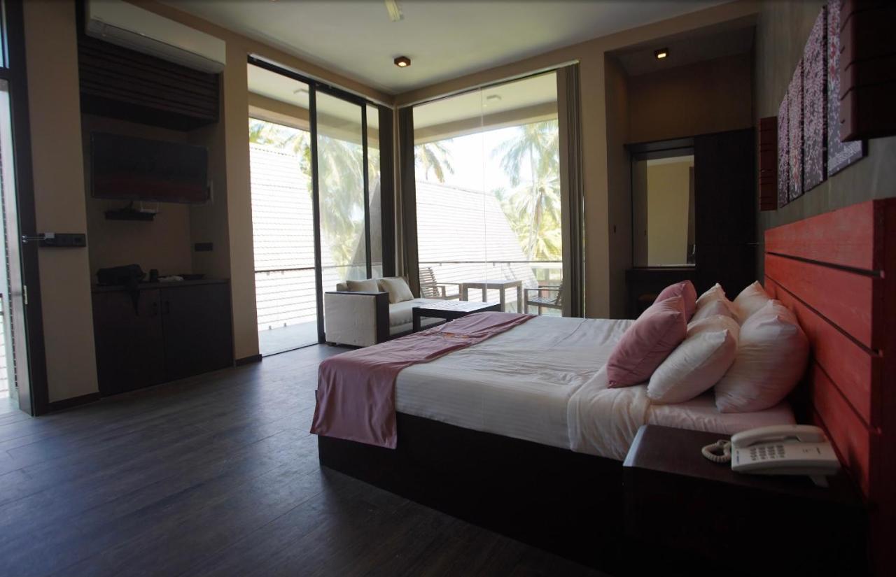 Soluna Beach Resort Marawila Exteriér fotografie